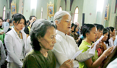 Vietname: liberdade religiosa nas mãos do Estado 